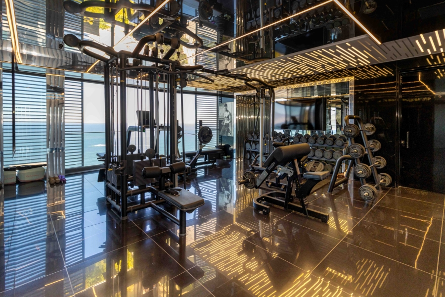 5 Bedroom Property for Sale in Clifton Western Cape